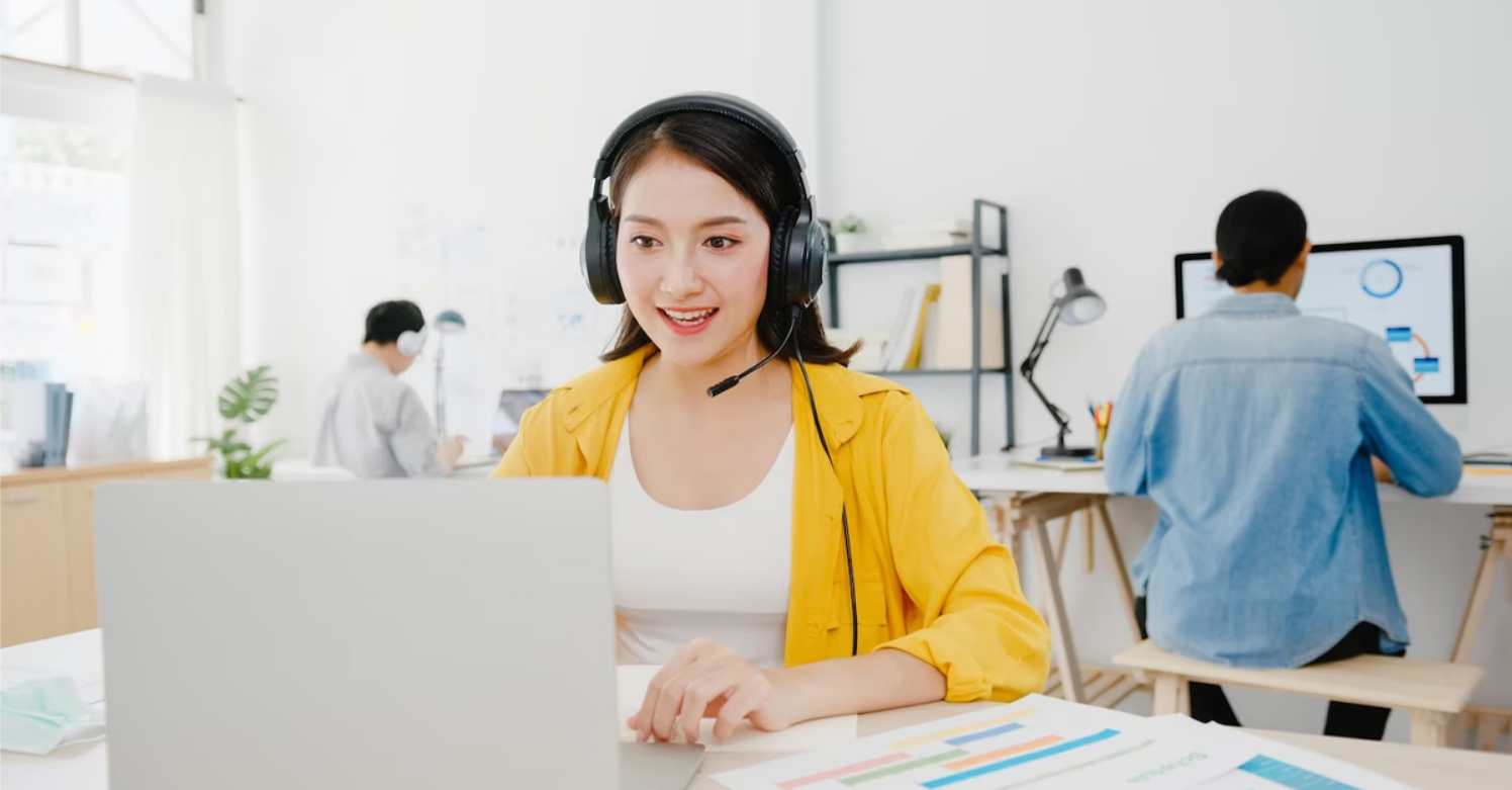 Hỗ trợ tư vấn cho khách hàng nhập sỉ tại Hada Store